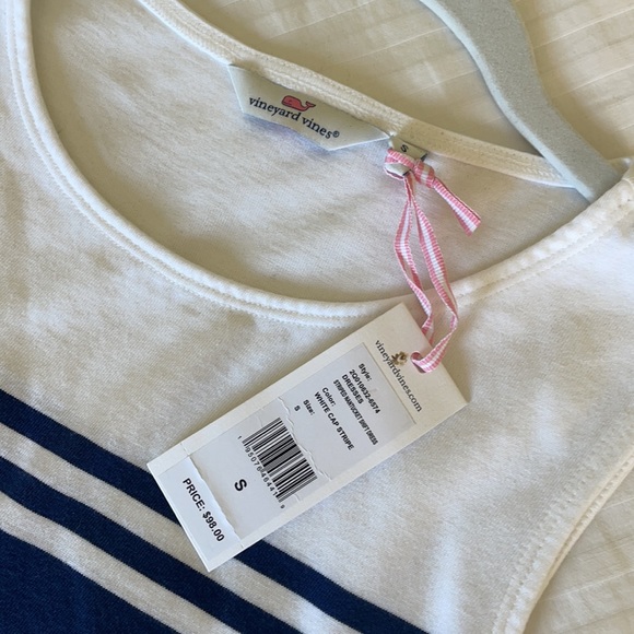 Summer Vineyard Vines Dress! - Picture 4 of 5